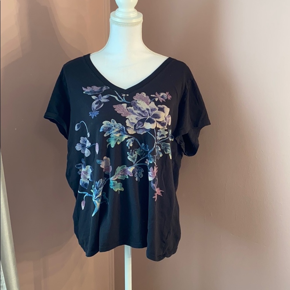 Plus size tshirt